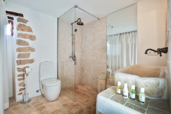 luxury-historic-bathroom-ibiza-1-1.jpg luxury historic bathroom ibiza
