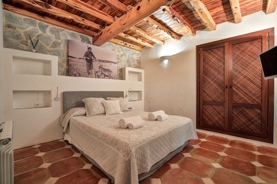 traditional-ibiza-luxury-finca-bedroom-can-frare-1.jpg traditional ibiza luxury finca bedroom can frare 1
