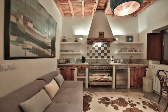 Second-Masterbedroom-Can-Frare.jpg Second Masterbedroom Can Frare